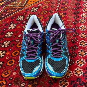 ASICS Gel Kayano Women’s 7.5 great condition!